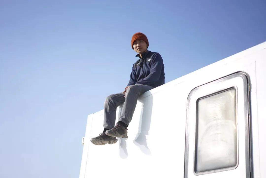 最适合改装的越野房车,三个90后开民宿