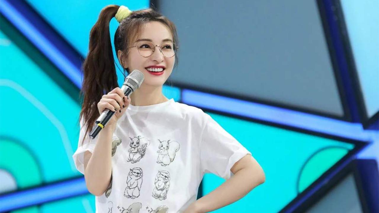 吴昕一年赚多少 (吴昕一年收入有多少钱)