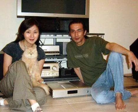 49岁万绮雯近照曝光,50岁万绮雯素颜照片