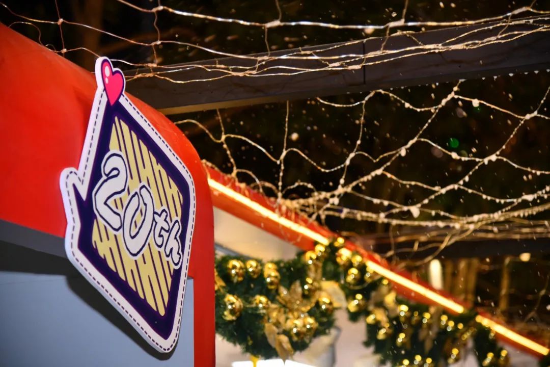 刷屏！上海超嗲@cosme圣诞美妆Party~超多小姐姐等你来撩