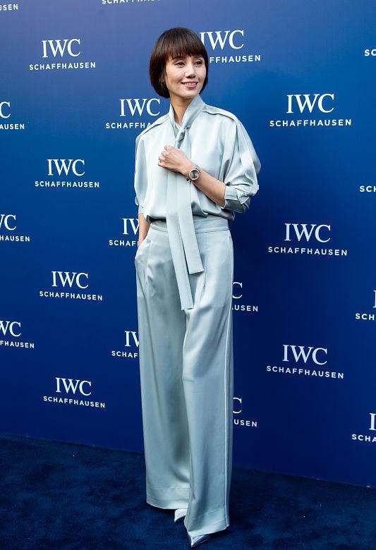 袁泉剪刘海,袁泉菱形脸发型