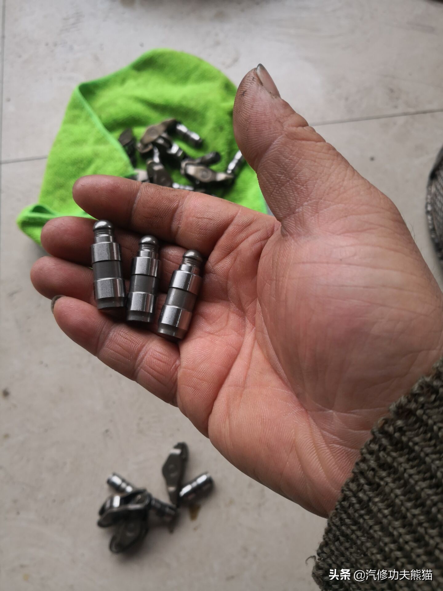 斯柯达昊锐发动机烧机油大修,18款的斯柯达为什么烧机油