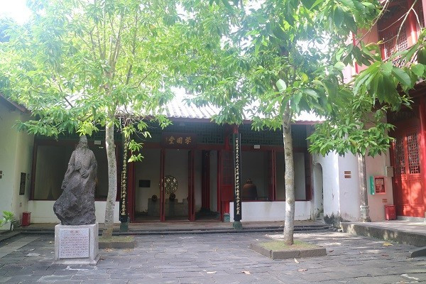 领略海口美丽风光，尝尽海口的各种美食