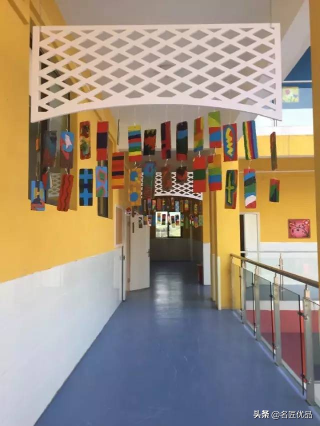 幼儿园废物纸板墙面环创,环创变废为宝