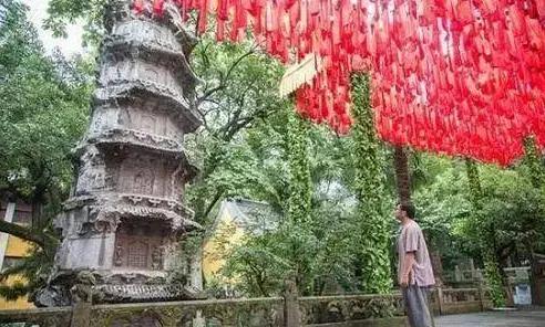 灵隐寺招人，10万网友求职上热搜！4点下班、KPI随缘，条件就一个