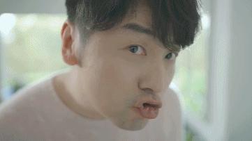 最近男明星代言护肤品,明星代言化妆品为什么不抹脸上