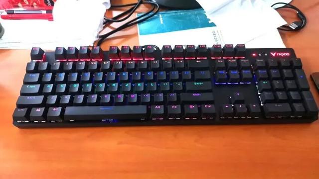 机械键盘中的黑轴青轴茶轴哪个好,樱桃cherrymxrgb红轴茶轴黑轴青轴