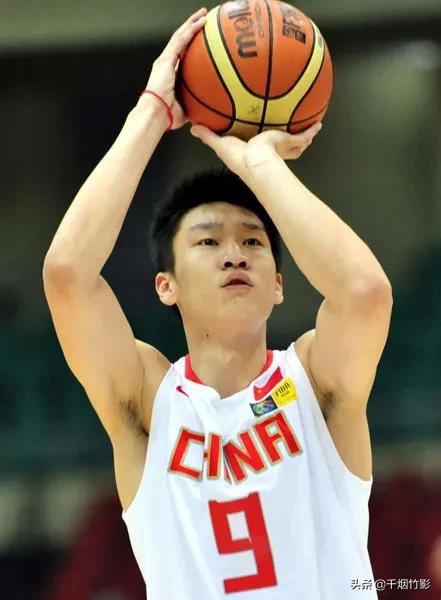 篮球怎么区分12345号位,篮球中的12345号位分别是谁