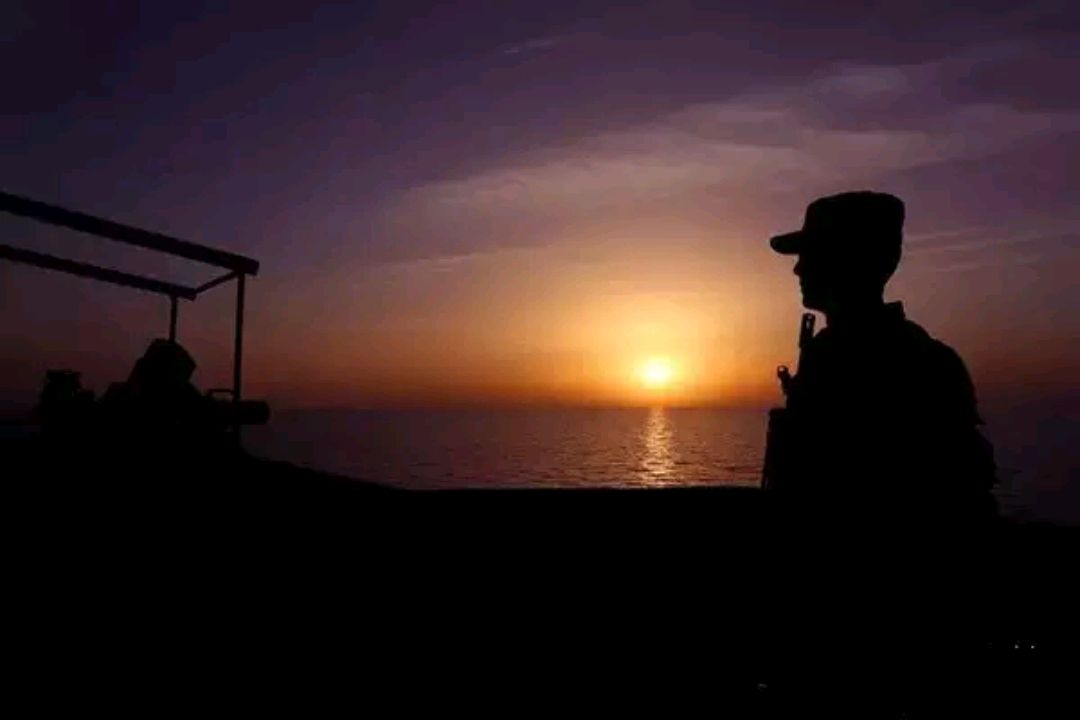 致敬海军前辈完整视频,致敬海军老兵