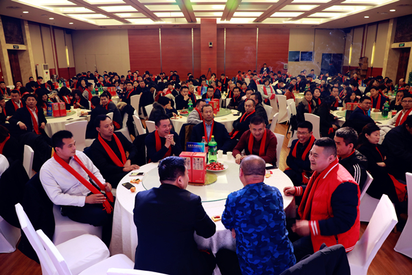 “思源·奋进·筑梦”2019年山东万方装饰集团年会举行