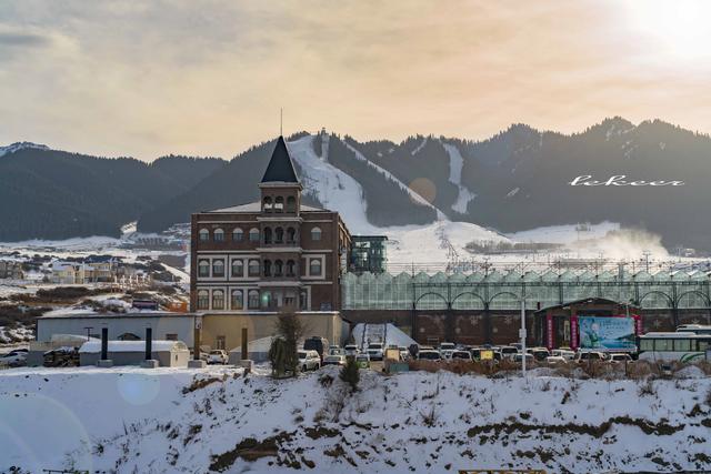 乌鲁木齐灯草沟滑雪,冰雪大世界滑雪体验