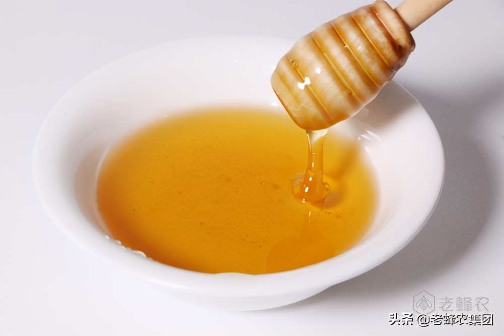 土蜂蜜养生方法,冬季养生蜂蜜的四种喝法
