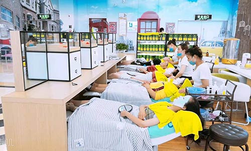 盘一家美容院要注意哪些细节,现在开美容院加盟可靠吗