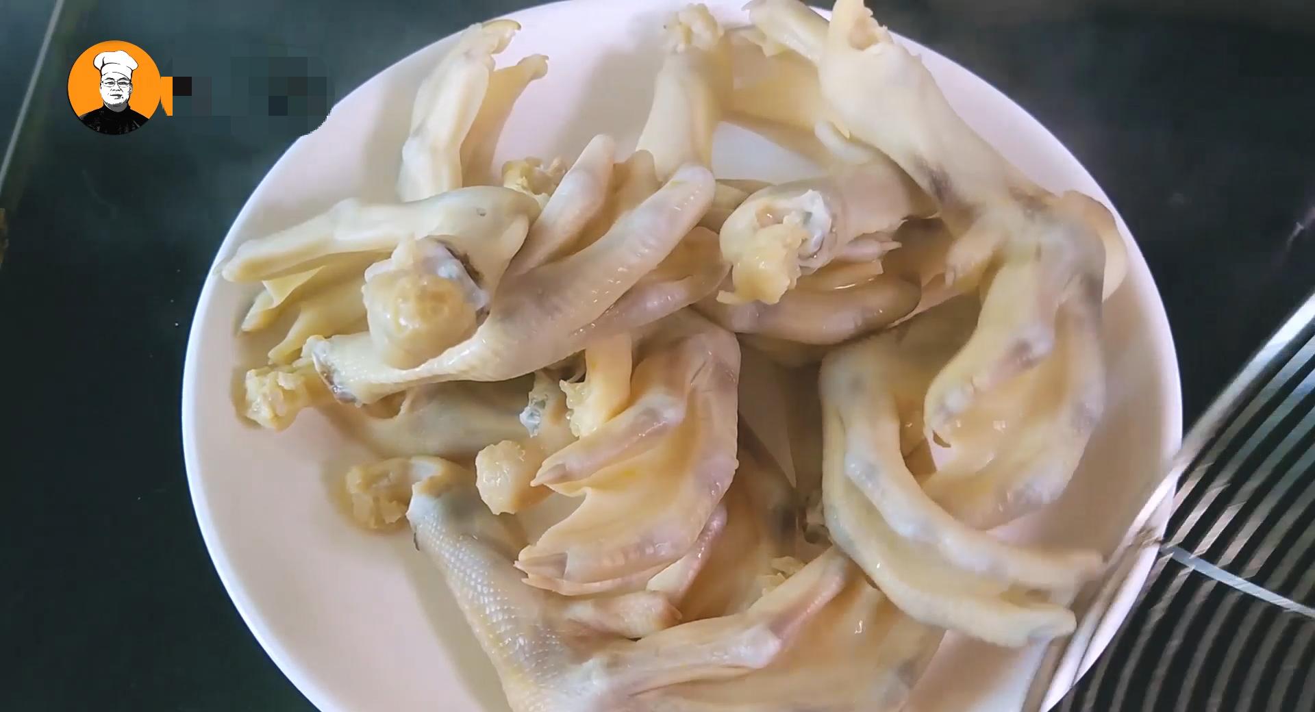 卤鸭掌最正宗的做法,香卤鸭掌做法教程