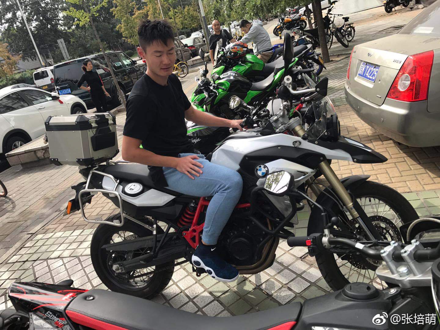 张培萌100米跑赢苏炳添,张培萌飞人事件