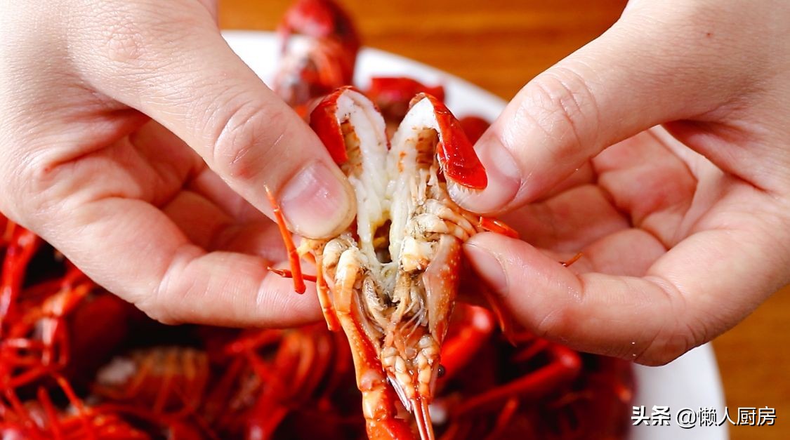 不辣不油炸的小龙虾,麻辣小龙虾不油炸方法先蒸