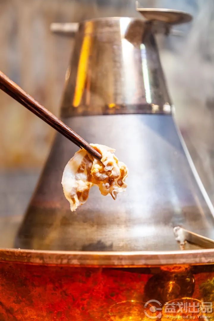 大连好吃的铜火锅涮羊肉,清水铜锅涮羊肉地道的京味儿火锅