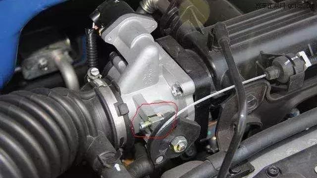 汽车行驶过程中突然断电怎么回事,车辆行驶中突然断电了怎么解决