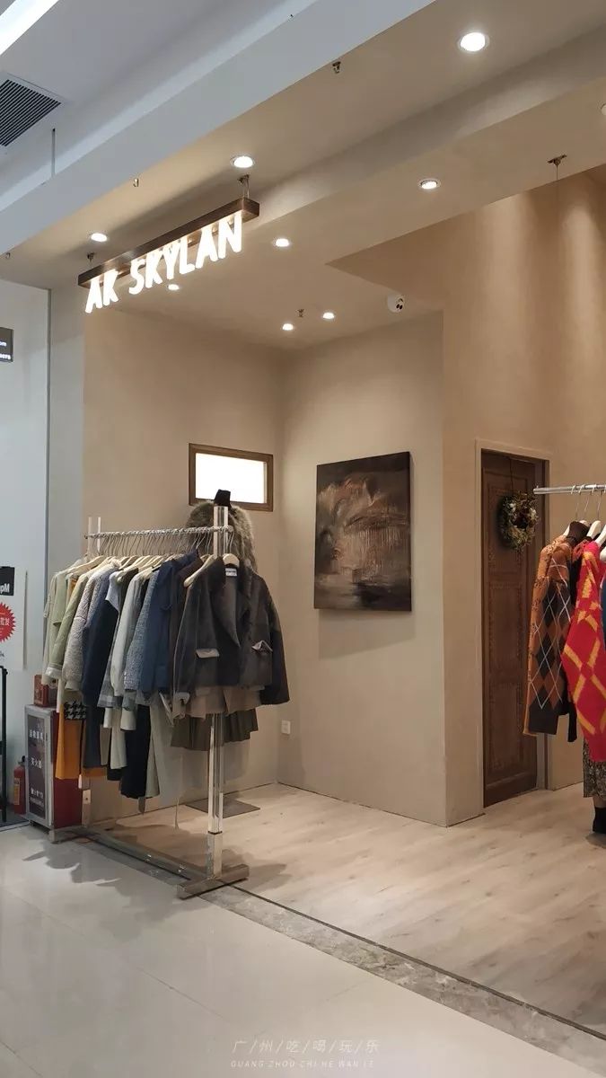 韩国东大门服装批发有几个大楼,广州韩国东大门服装批发拿货