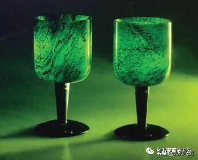 那个带唇印的红酒杯是什么杯？看完你就是朋友圈最懂葡萄酒杯的人