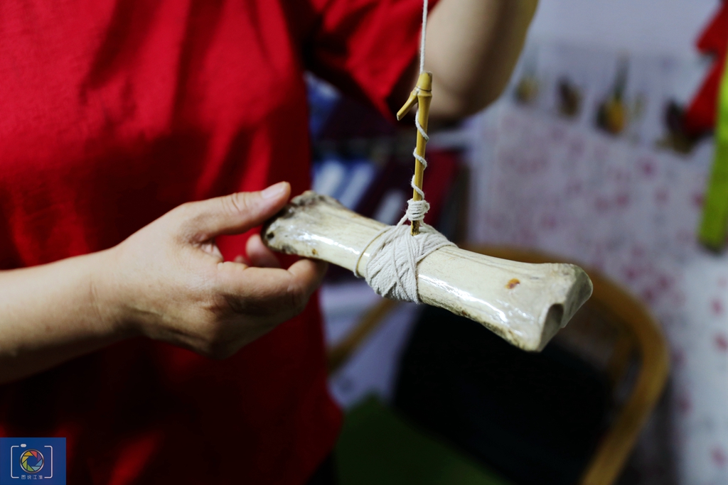 一双虎头鞋，传承100多年，别人种地他和妻子做鞋，一双能卖200元