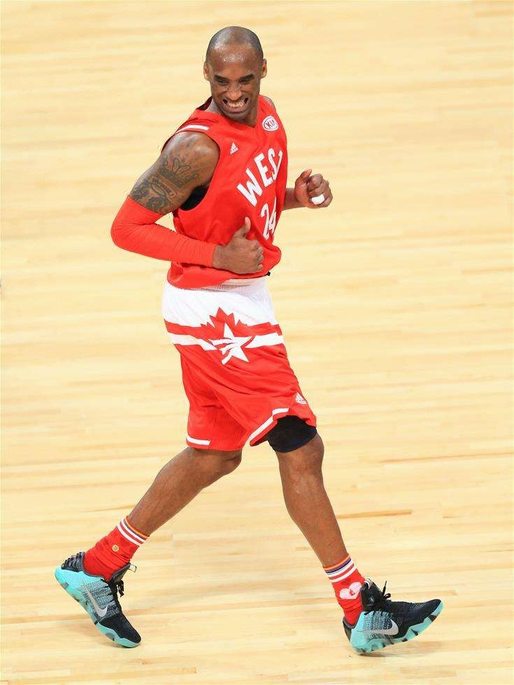 纪念科比的全明星球衣,科比全明星赛退役之战脚上穿的鞋