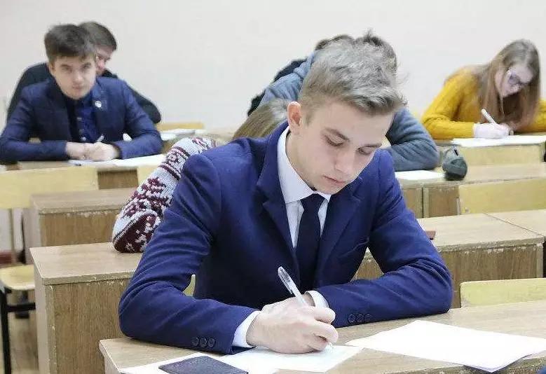 俄罗斯留学生寒假可以回国过年吗,俄罗斯留学寒假回国