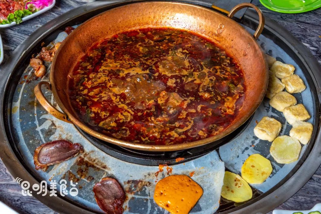 昆明最好吃的酸菜牛肉,昆明关上老坛秘制酸菜牛肉