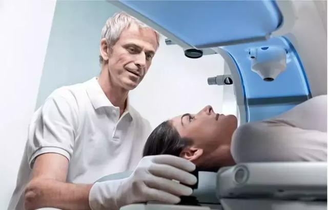 全飞秒近视手术的利与弊,全飞秒近视手术危害有多大