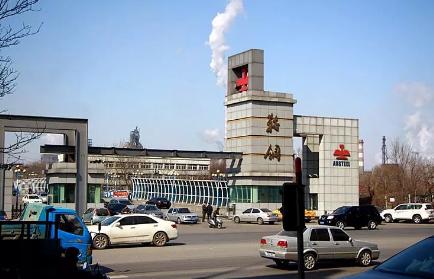 他们把20吨的物资一扔就走了，有些人不需要宣传，但我们记得他