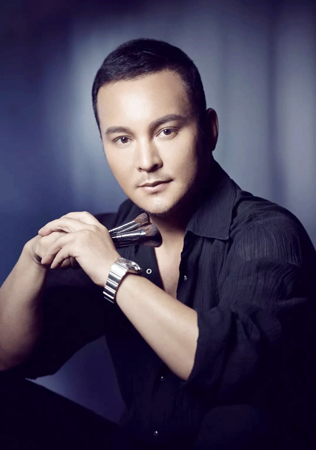 李佳琦没骗人！4万件粉底1晚卖断货，好用到连说8个omg