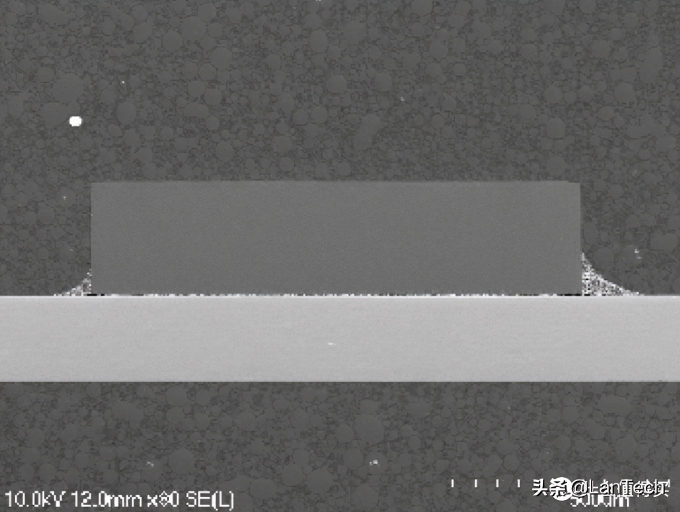 看芯片内部用什么显微镜,芯片在显微镜下的样子