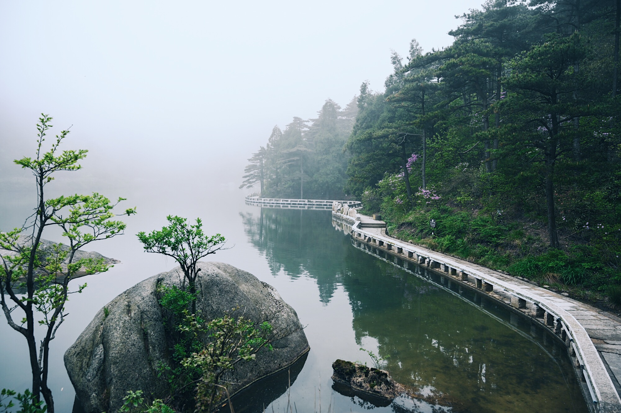 安徽潜山的天柱山好玩吗,天柱山是被低估的山