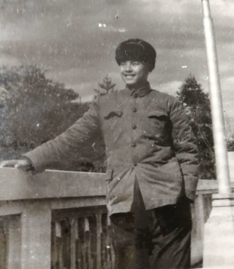 老公爱着老婆又爱着别人,老公深爱着前女友