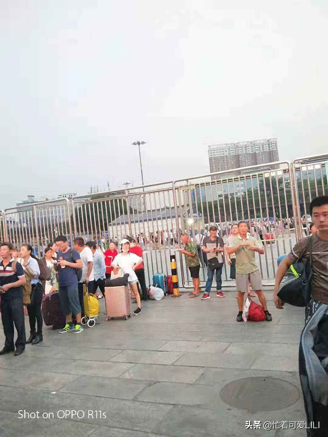 广州批发市场高档商品,广州服装帽子批发市场