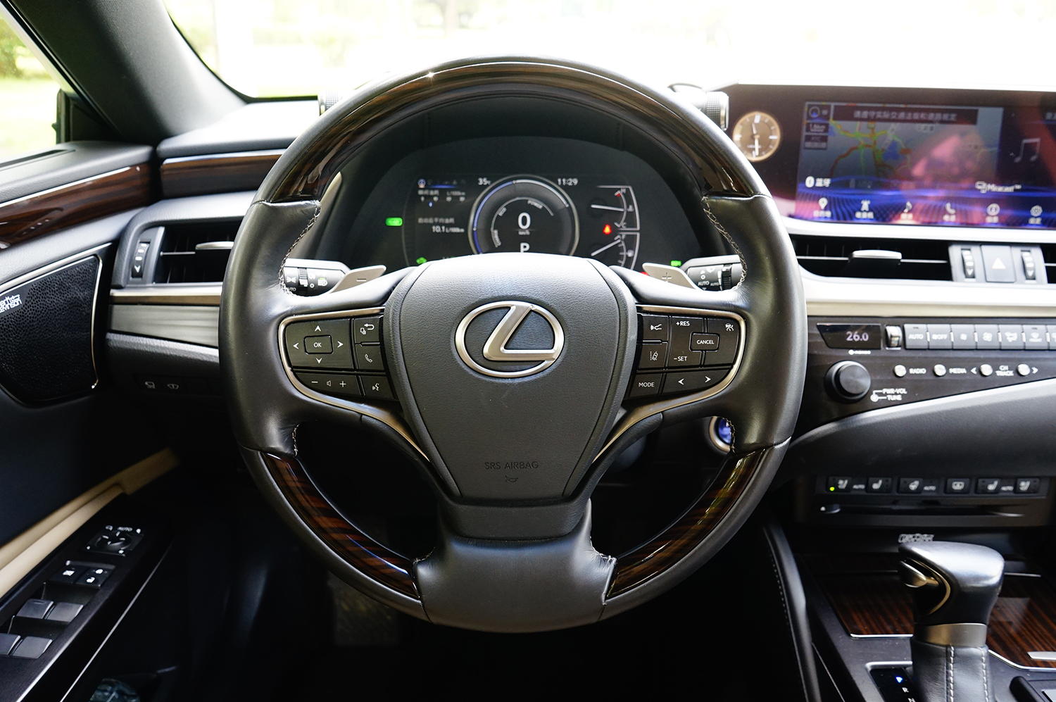 奥迪a6l和雷克萨斯es300h哪个保值,2022款雷克萨斯es300h臻享版试驾