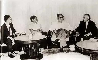 胸怀坦荡的毛*东泽**是如何评价自己的