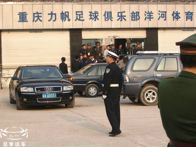 力帆老总的座驾，十五年前曾坐8缸奥迪，之后的座驾不超12万