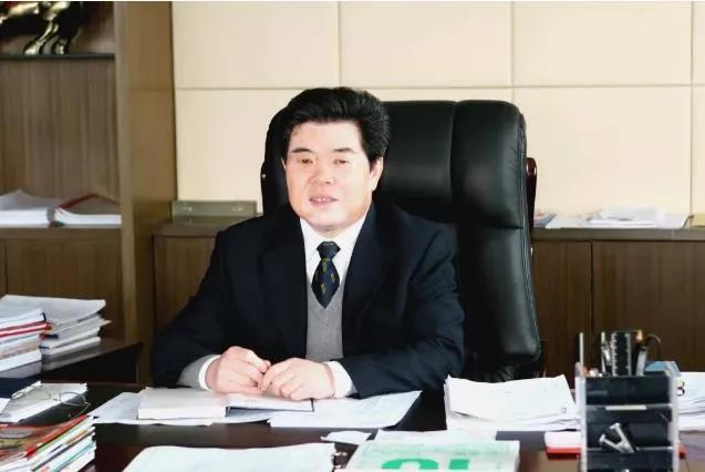 魔手伸进苹果供应链,6万*款贷**起步,余姚人王文鉴锻造光电之星