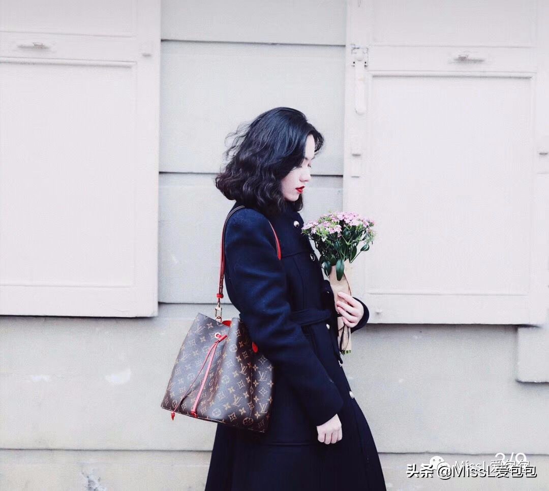 LouisVuittonMultipocket双肩包测评,louisvuitton水桶包多少钱