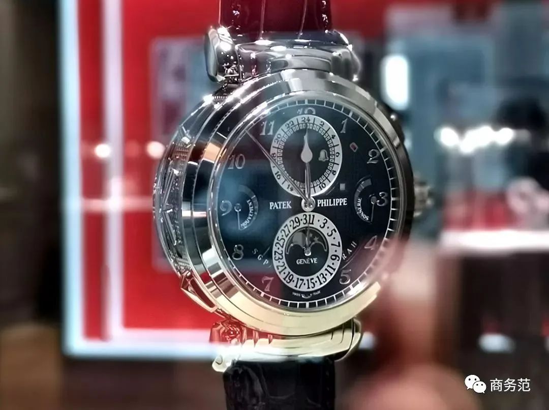 普京防护服,普京保镖衣服里面是什么