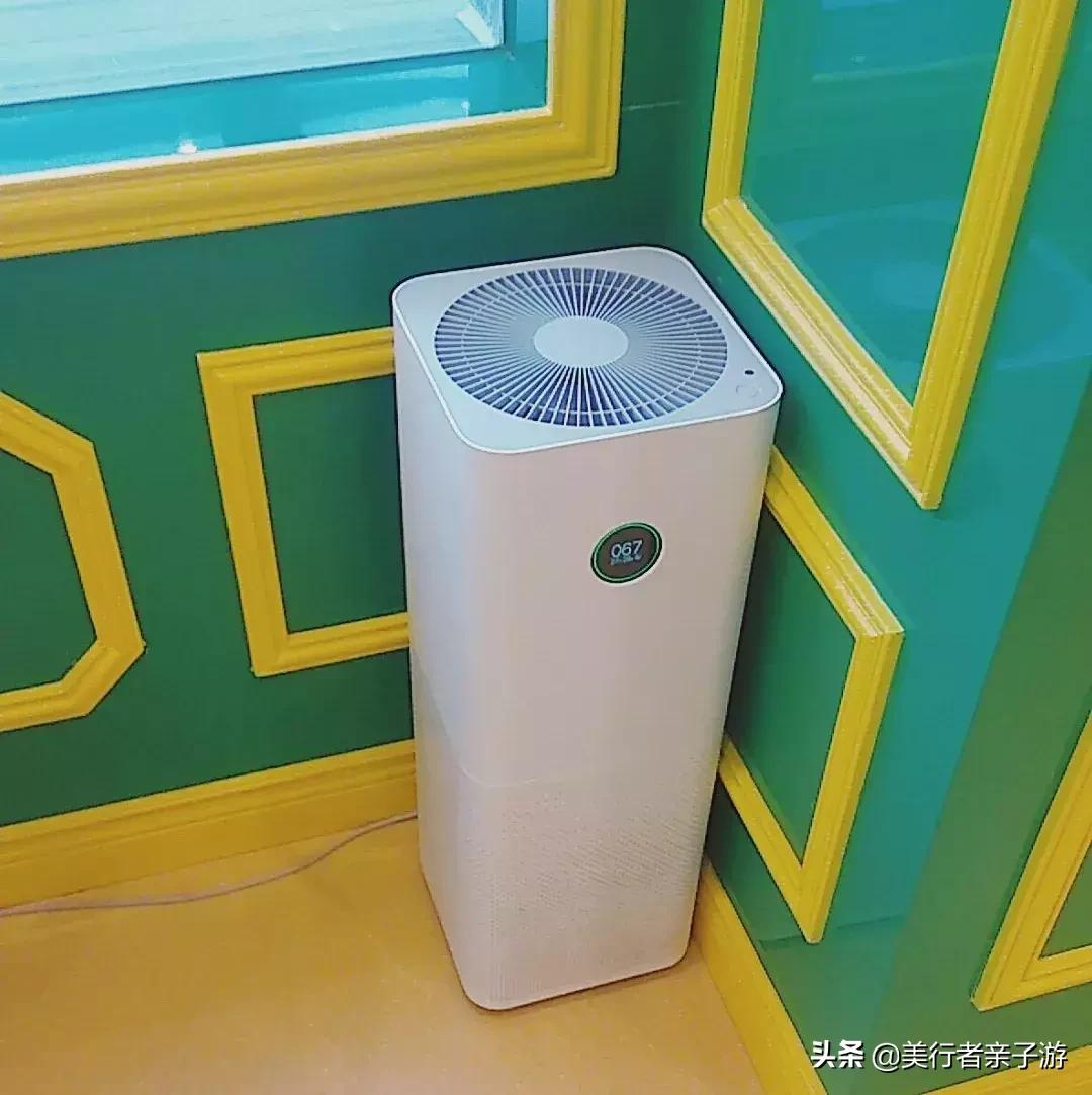 室内可戏水的儿童游泳馆,水中小超人