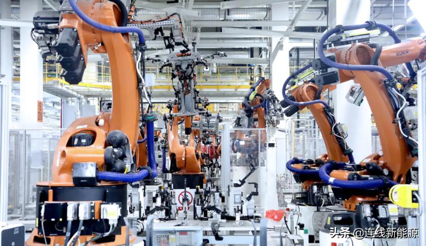 恒大贾跃亭新能源汽车,恒大投了8亿给贾跃亭造车