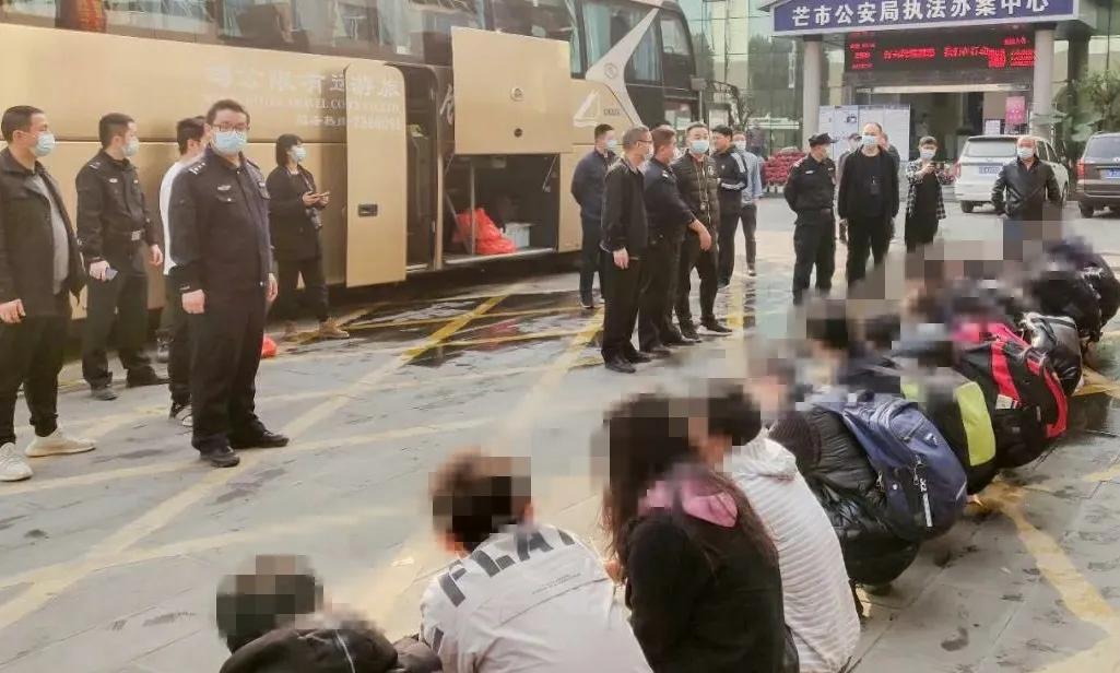 【关注】皮鞭、木棍、水牢……揭秘缅北的“发财梦”！