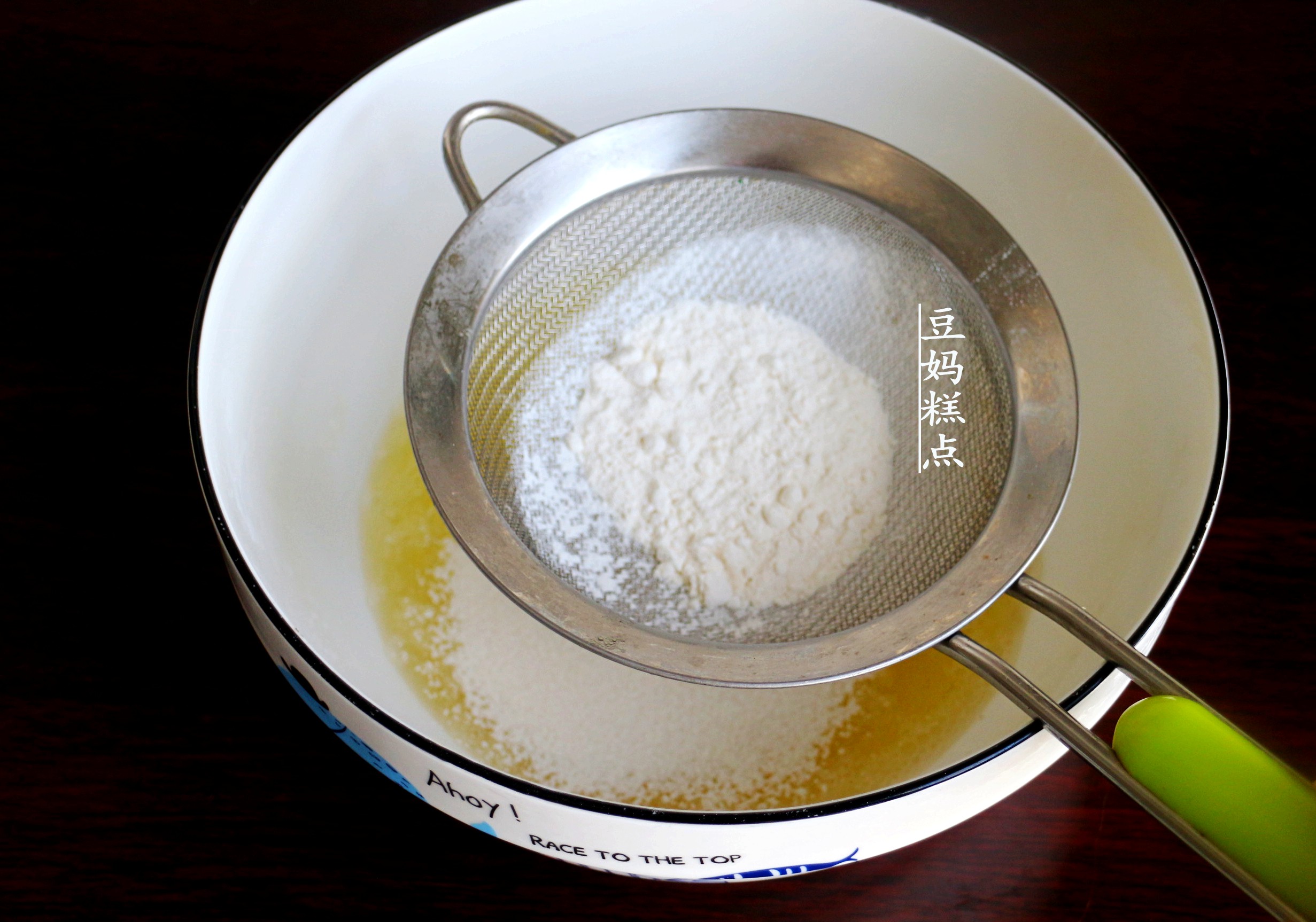 芝麻薄饼怎么做才酥脆,简单又好吃的芝麻薄饼做法