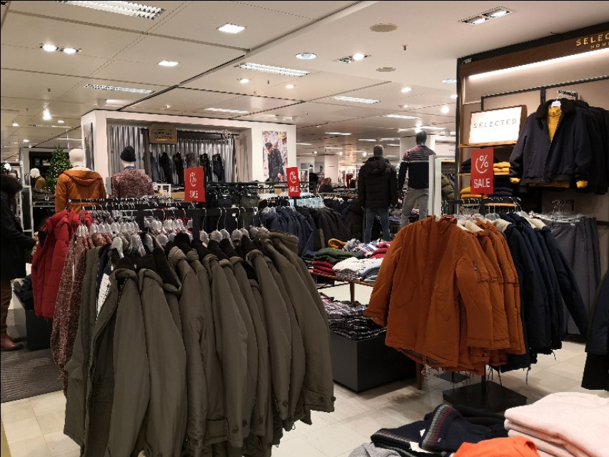 寰峰浗鐢熸椿鐪熷疄璁茶В,寰峰浗璐墿鏀荤暐蹇呬拱娓呭崟