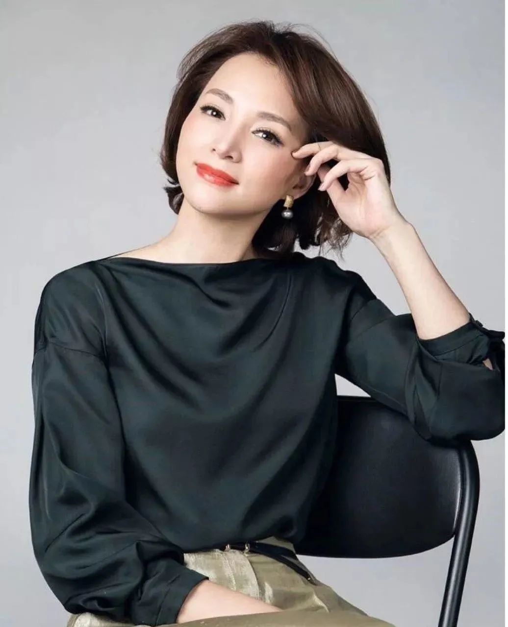 47岁董卿最惊艳的穿衣,董卿日常穿搭