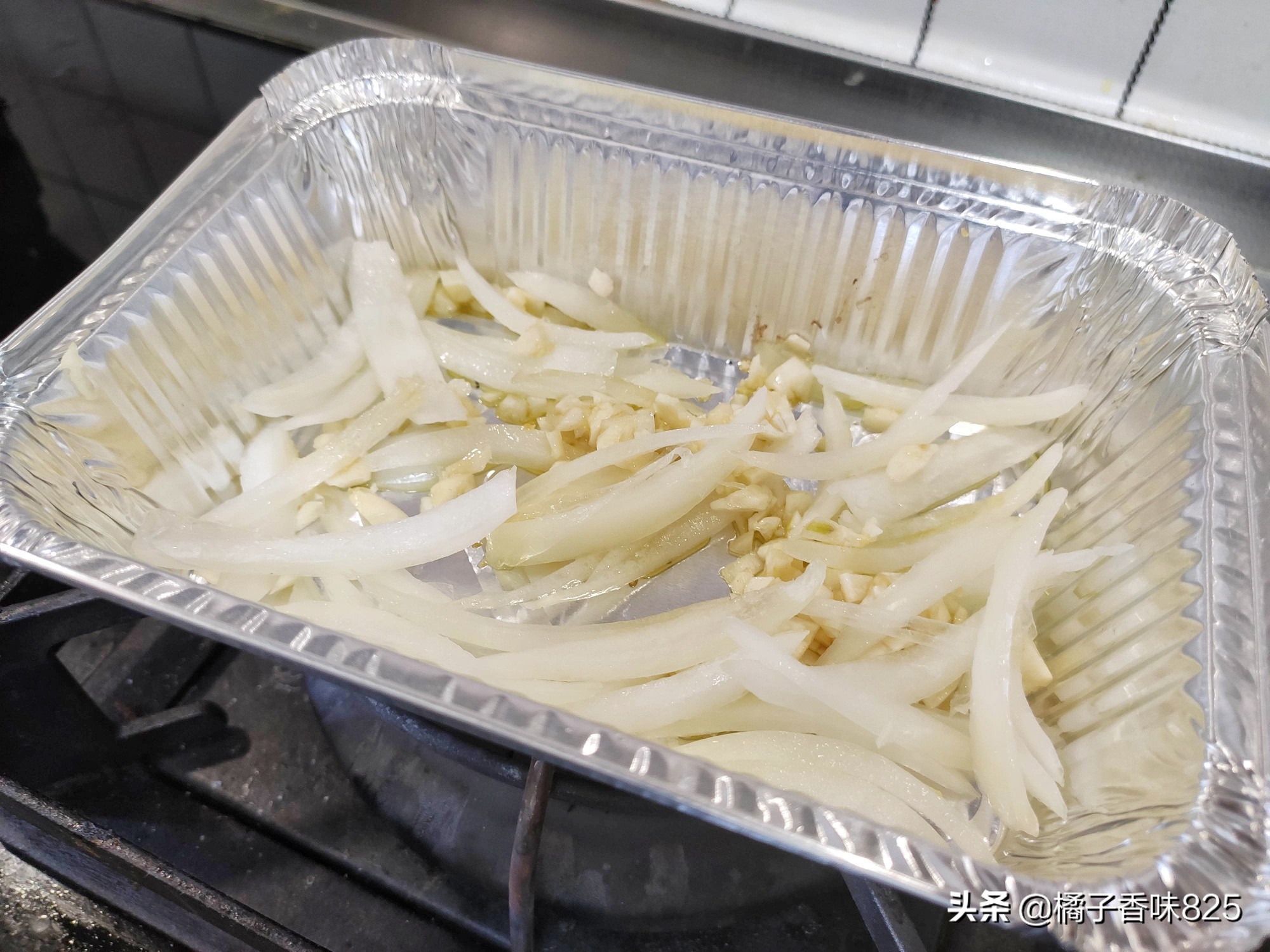 家庭版锡纸肥牛金针菇的做法,不加一滴水的金针菇肥牛