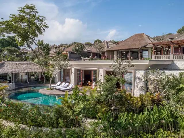 巴厘岛四季如夏吗,阳光明媚的巴厘岛