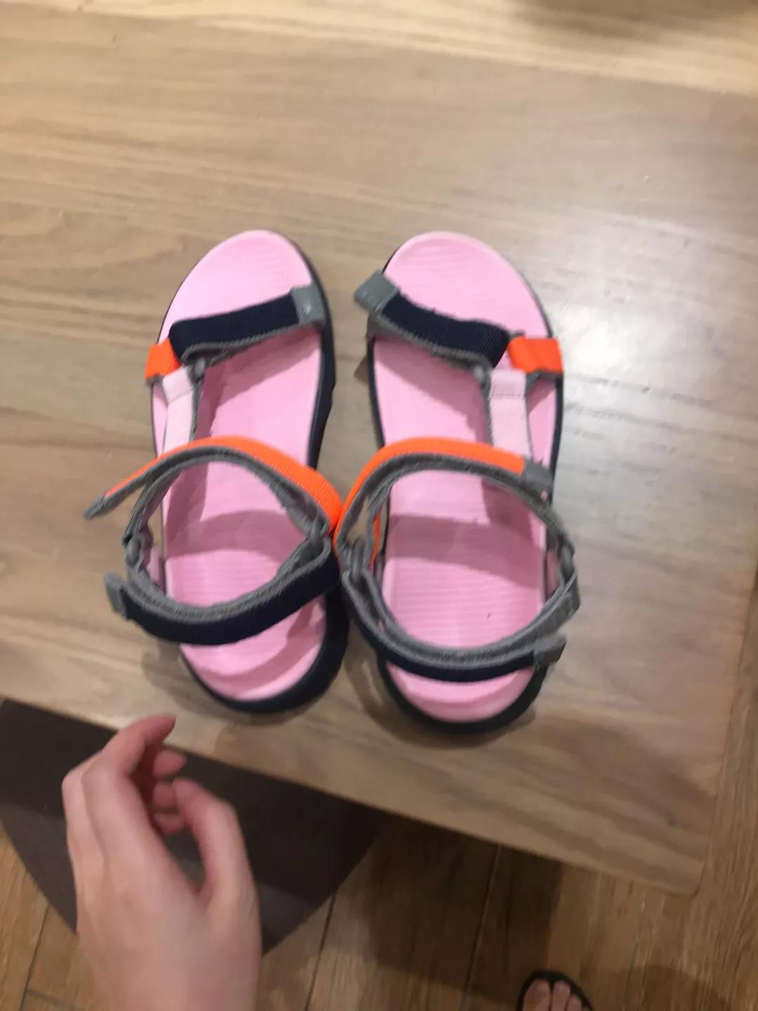 儿童凉鞋什么材质耐穿又好看,儿童凉鞋怎么推荐